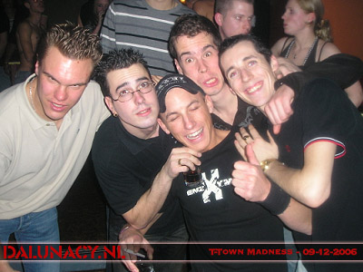 [img]http://www.dalunacy.nl/_pictures/20061209/2006120964.jpg [/img]